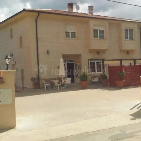 Puerta De Caderechas Terminon