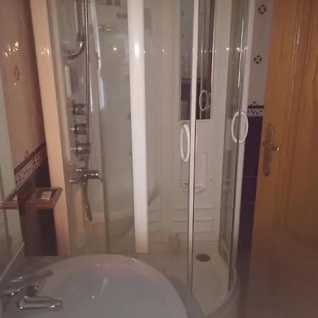 Puerta De Caderechas *